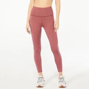 Bally Scallop Leggings in Crushed Berry / Size Small